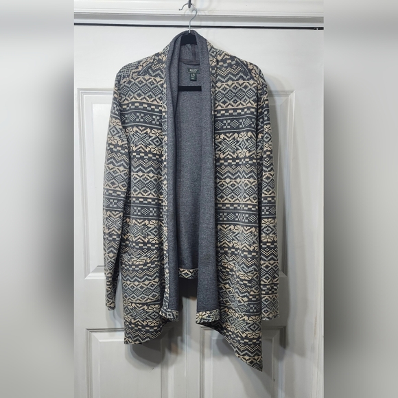 Roots Cardigan - Picture 1 of 9